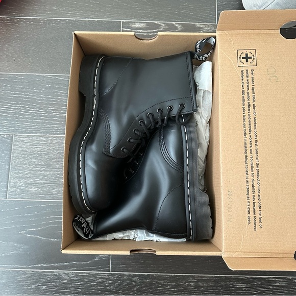 ALMOST NEW Dr. Martens Black 1460 Contrast Stitch Boots - Picture 1 of 10